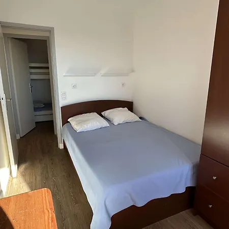 Appt Deux Pieces Climatise Port Camargue Pc010-3014 Апартаменты Ле-Гро-дю-Руа